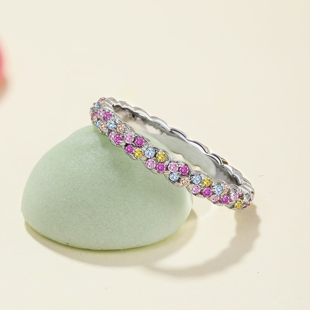 [Kismet Jewels ]Dainty Ebullient Round Cut Daily Ring