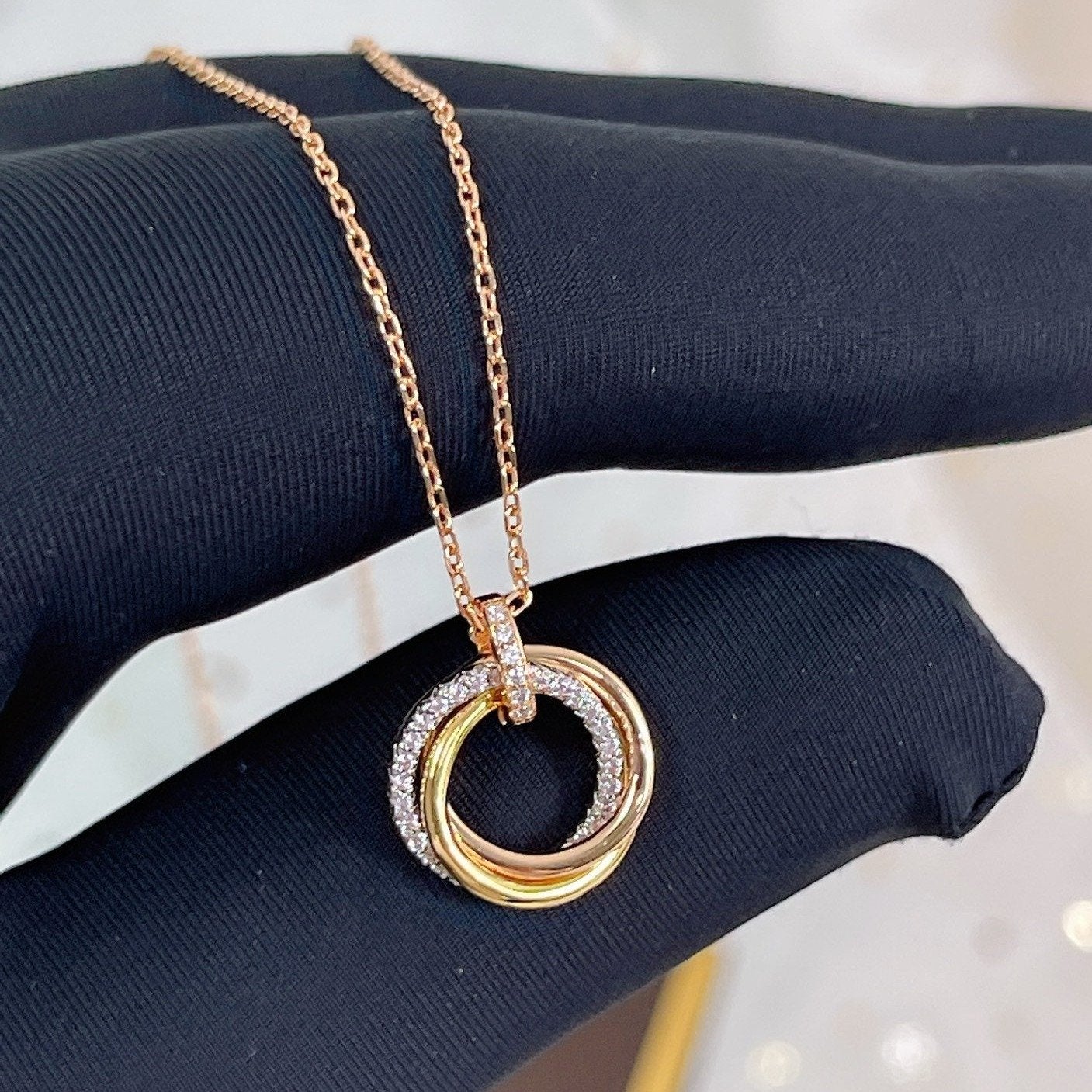 [Kismet Jewels ]TRINITY NECKLACE SILVER GOLD PINK GOLD DIAMONDS
