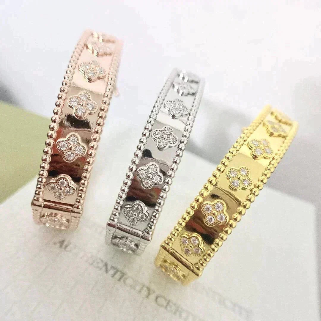 [Kismet Jewels ]CLOVER BRACELET 8MM DIAMONDS