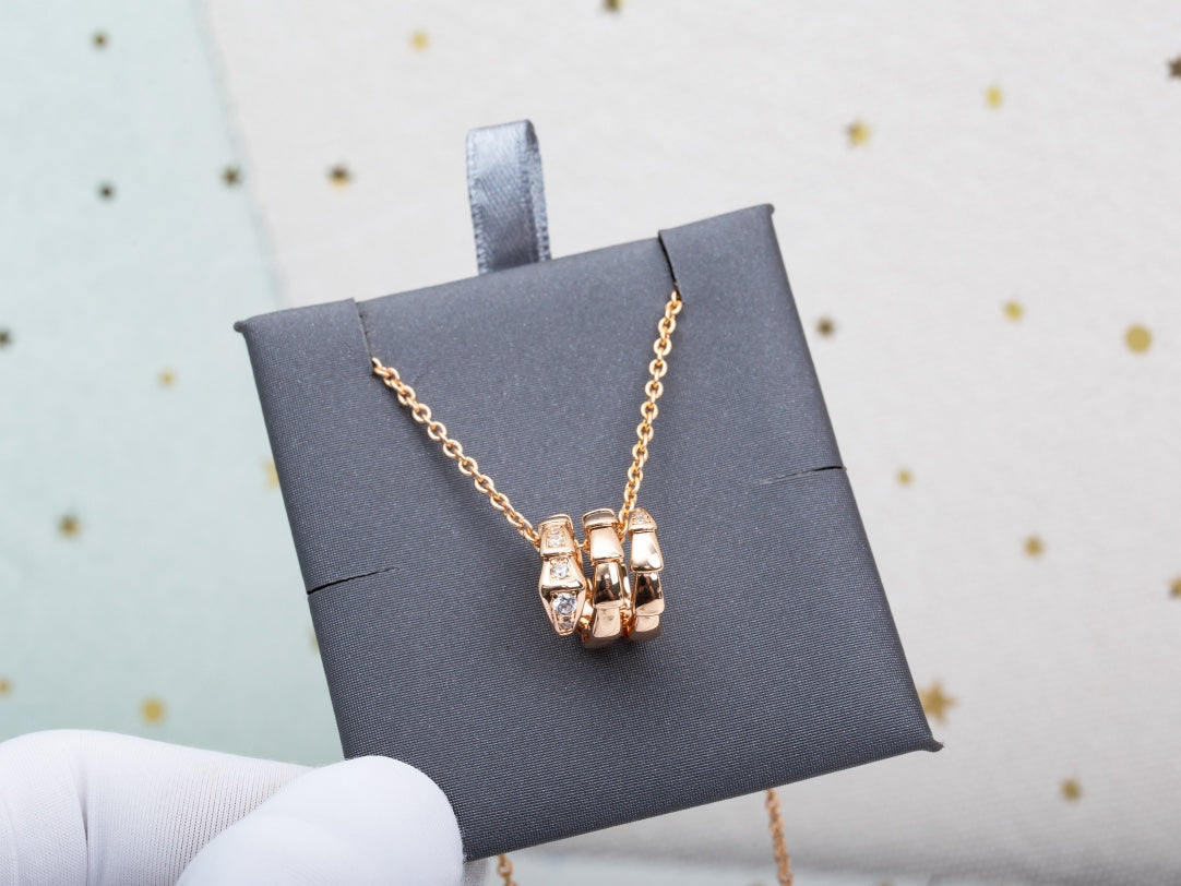 [Kismet Jewels ]SERPENTI PINK GOLD NECKLACE DIAMOND