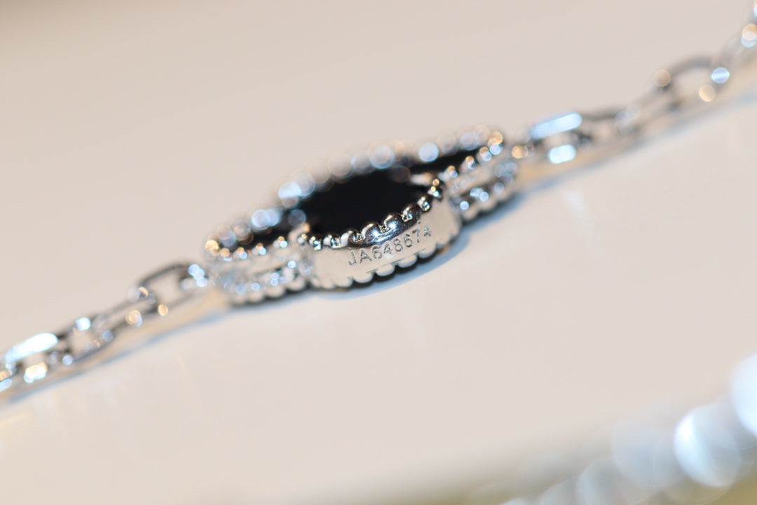 [Kismet Jewels ]CLOVER 20 MOTIFS ONYX DIAMOND SILVER