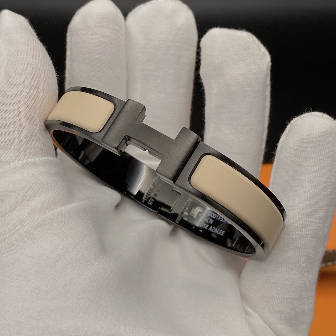 [Kismet Jewels ]H BRACELET 12MM BLACK BEIGE CERAMIC