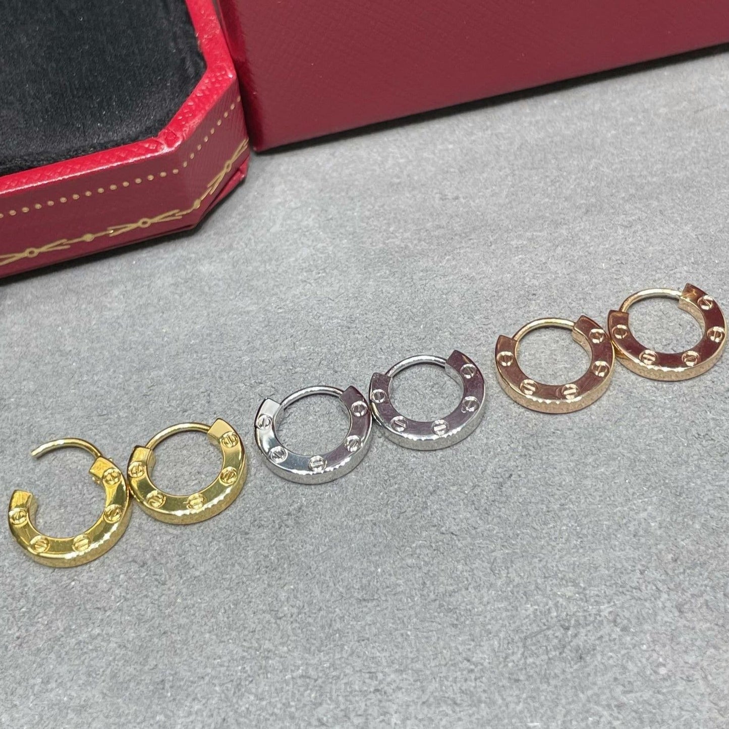 [Echo ]LOVE MINI EARRINGS