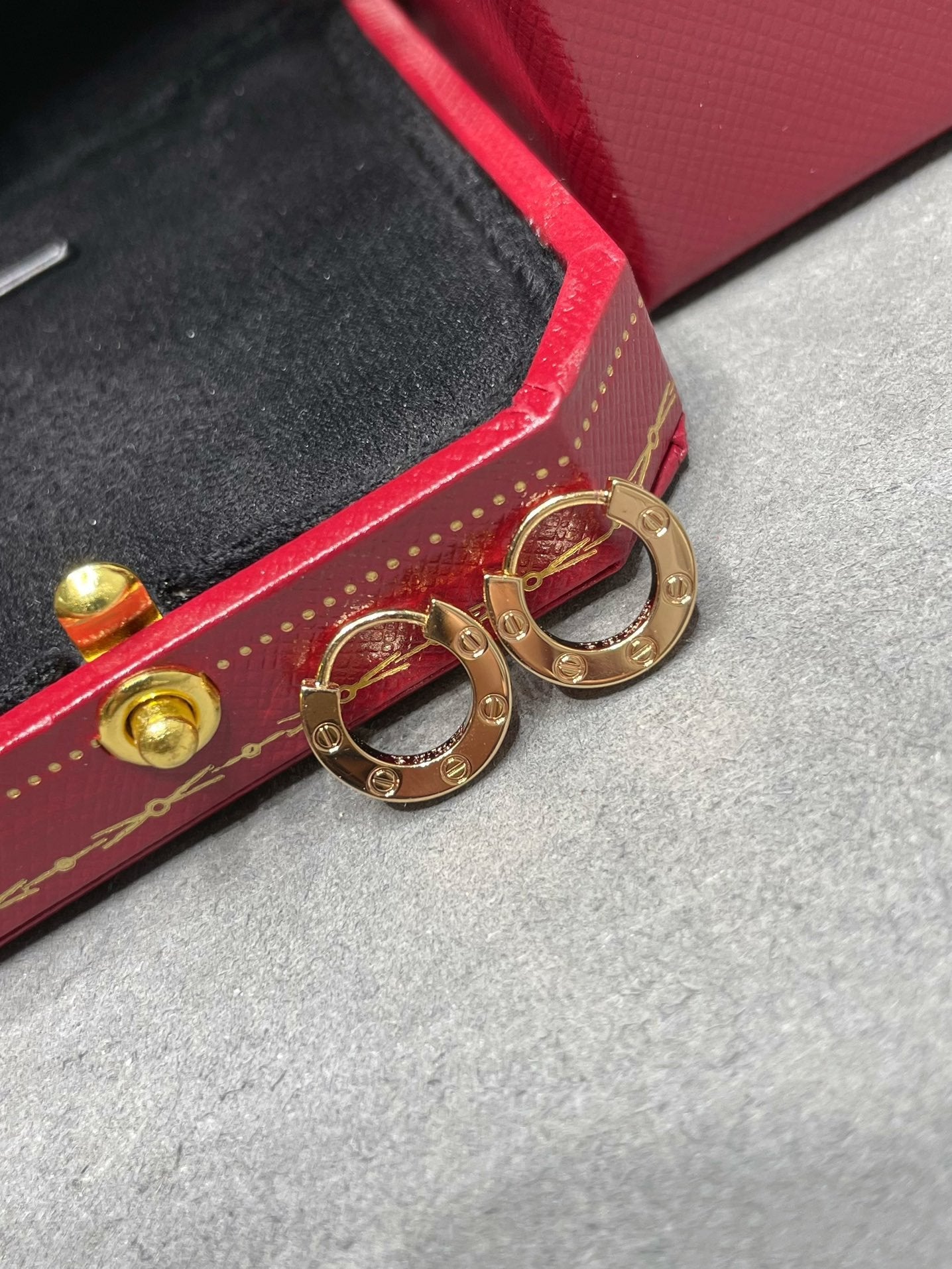 [Echo ]LOVE MINI EARRINGS