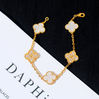 [Kismet Jewels ]CLOVER BRACELET 5 MOTIF WHITE MOP DIAMOND