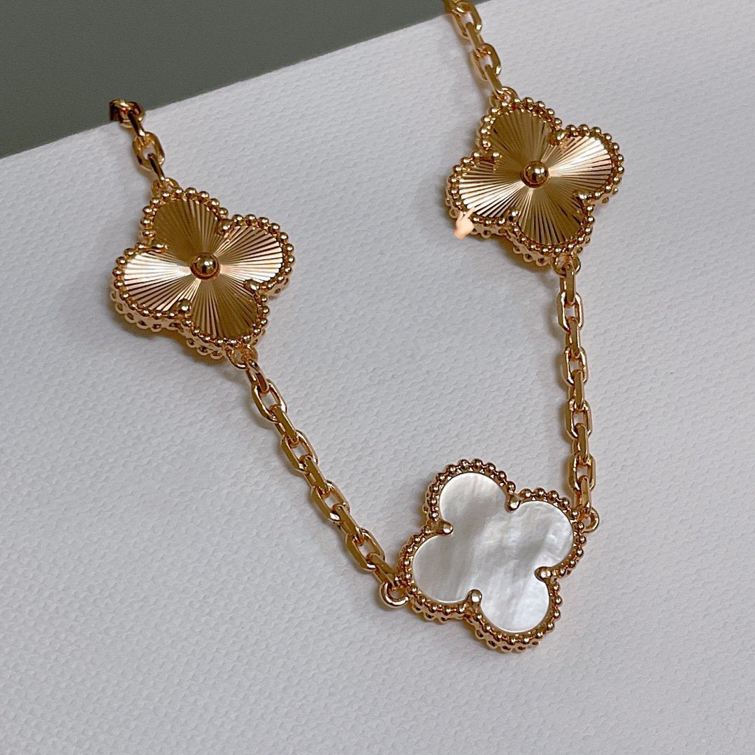 [Kismet Jewels ]CLOVER BRACELET 5 MOTIF WHITE MOP PINK GOLD
