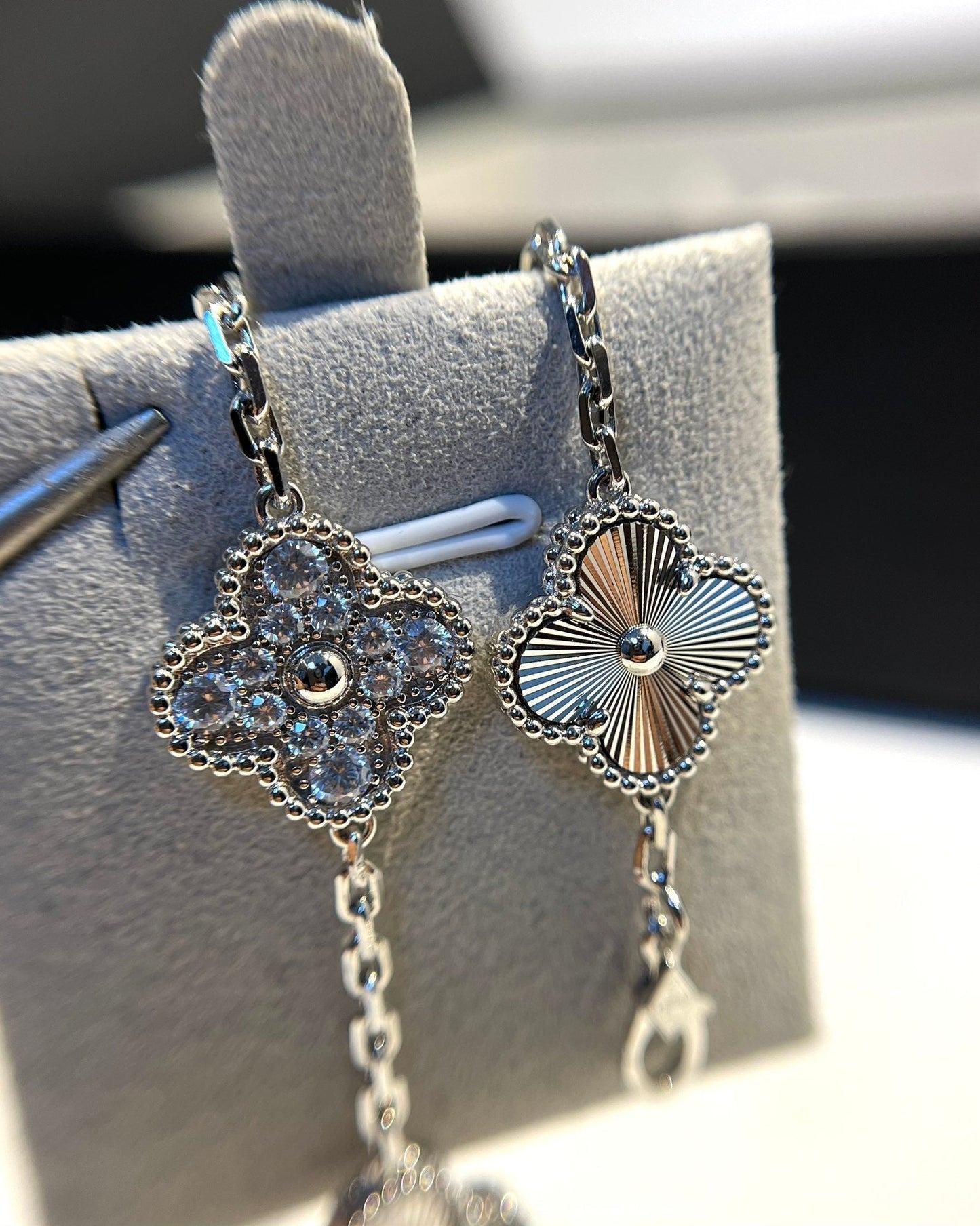 [Kismet Jewels ]CLOVER 5 MOTIF SILVER DIAMOND BRACELET