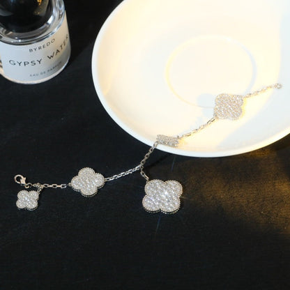 [Kismet Jewels ]CLOVER BRACELET 5 MOTIF SILVER DIAMOND PAVED