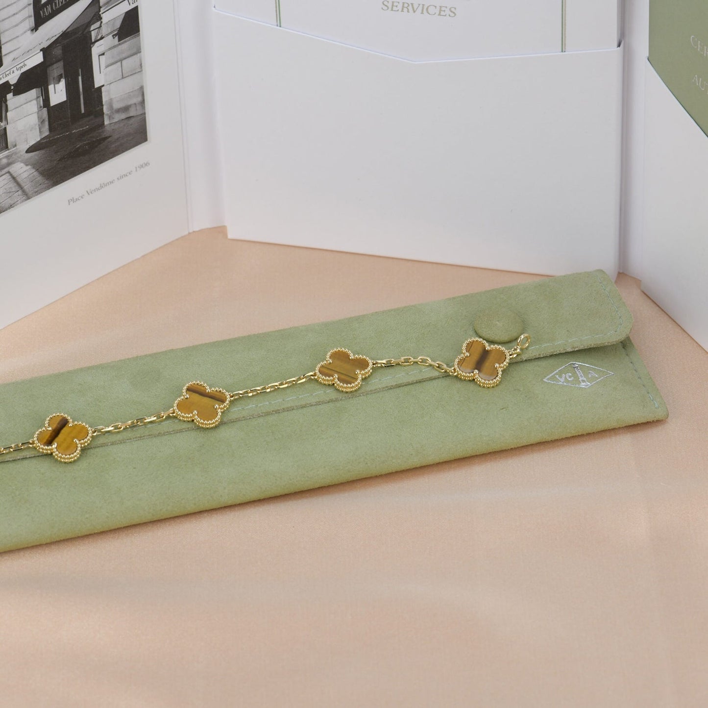 [Kismet Jewels ]CLOVER  5 MOTIFS TIGER EYE BRACELET
