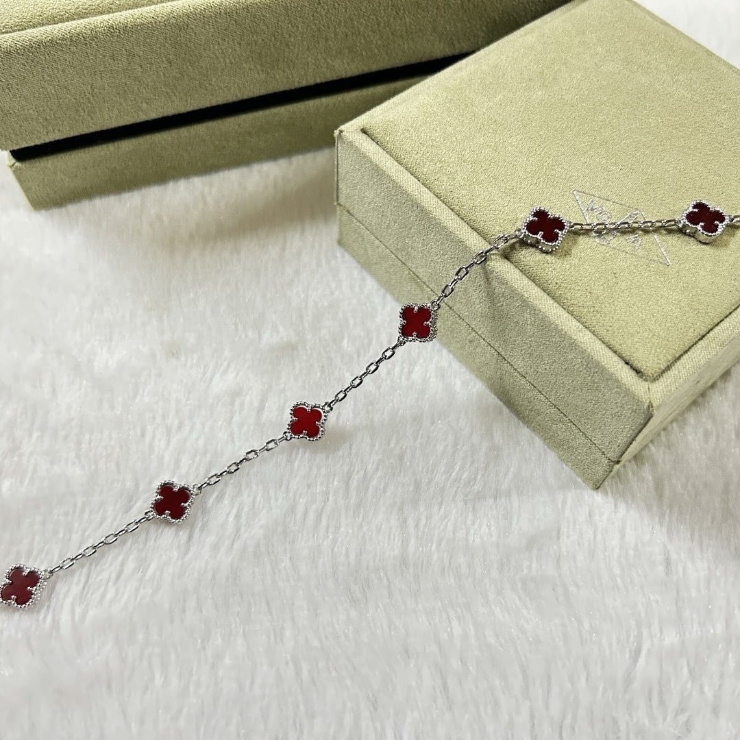 [Kismet Jewels ]CLOVER 6 MOTIF RED AGATE BRACELET