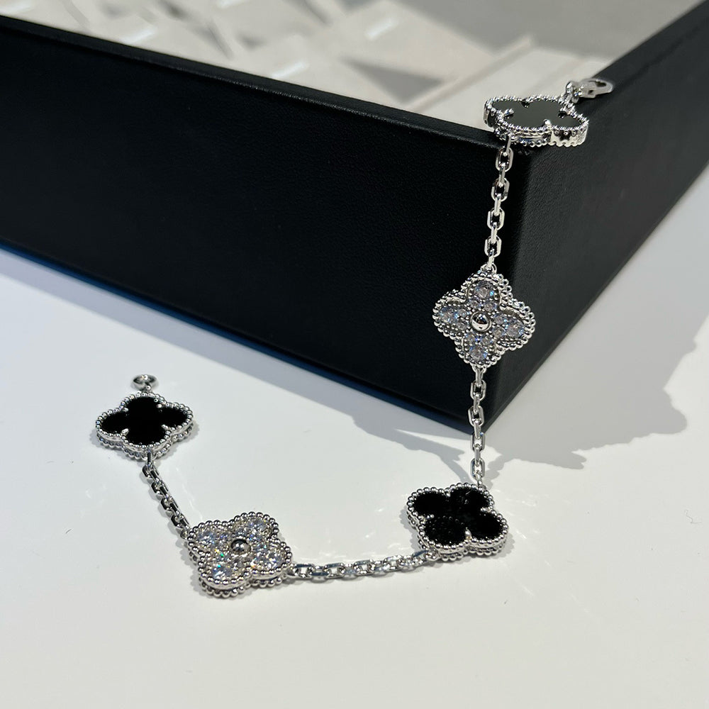 [Kismet Jewels ]CLOVER 5 MOTIF ONYXS DIAMOND BRACELET SILVER