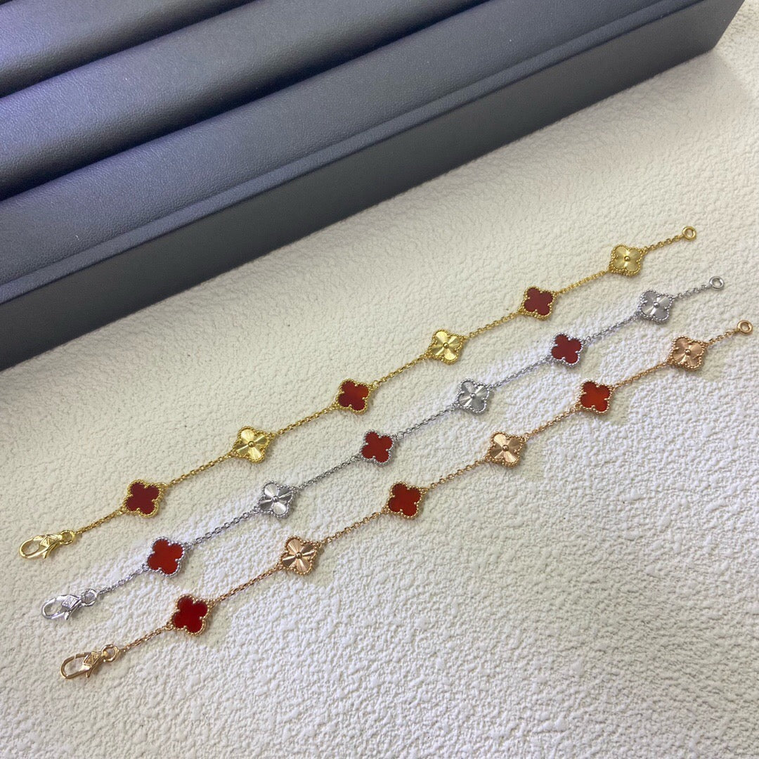 [Kismet Jewels ]CLOVER 6 MOTIF RED AGATE LASER BRACELET