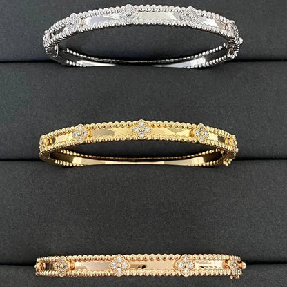 [Kismet Jewels ]CLOVER BRACELET 4MM DIAMONDS