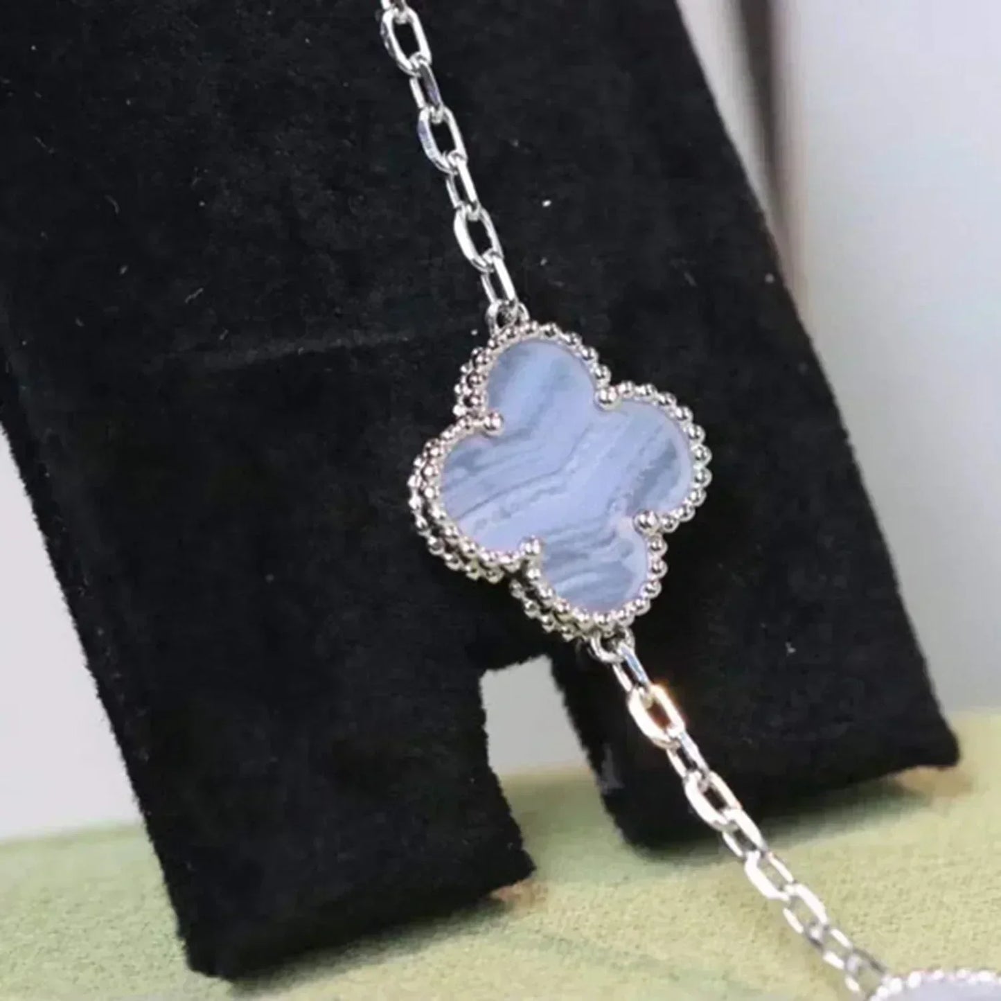 [Kismet Jewels ]CLOVER  5 MOTIF PURPLE CHALCEDONY BRACELET SILVER