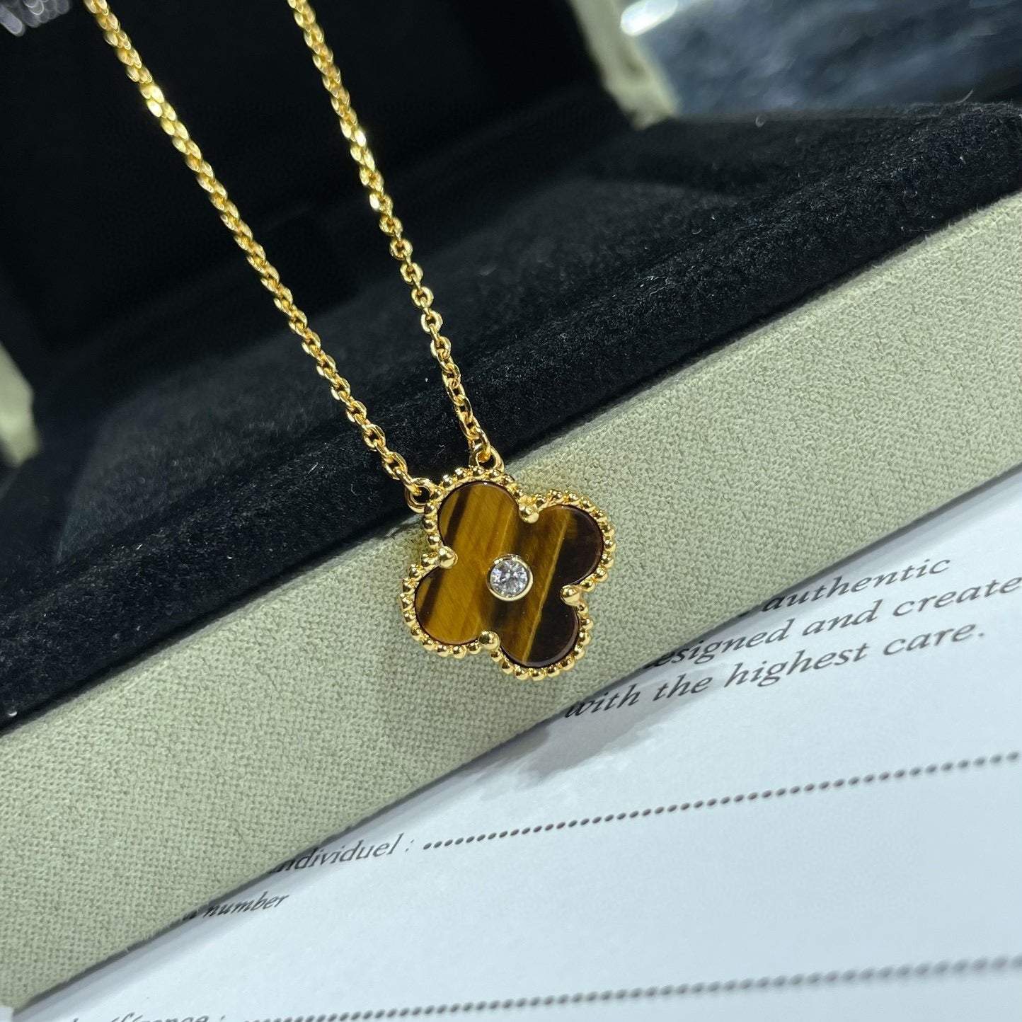 [Kismet Jewels ]CLOVER 15MM DIAMOND AND YELLOW TIGER'S EYE AGATE necklace