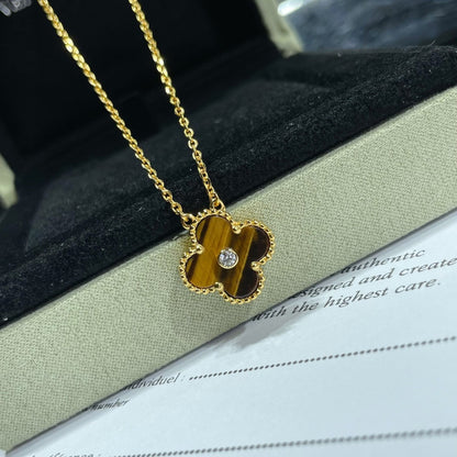 [Kismet Jewels ]CLOVER 15MM DIAMOND AND YELLOW TIGER'S EYE AGATE necklace