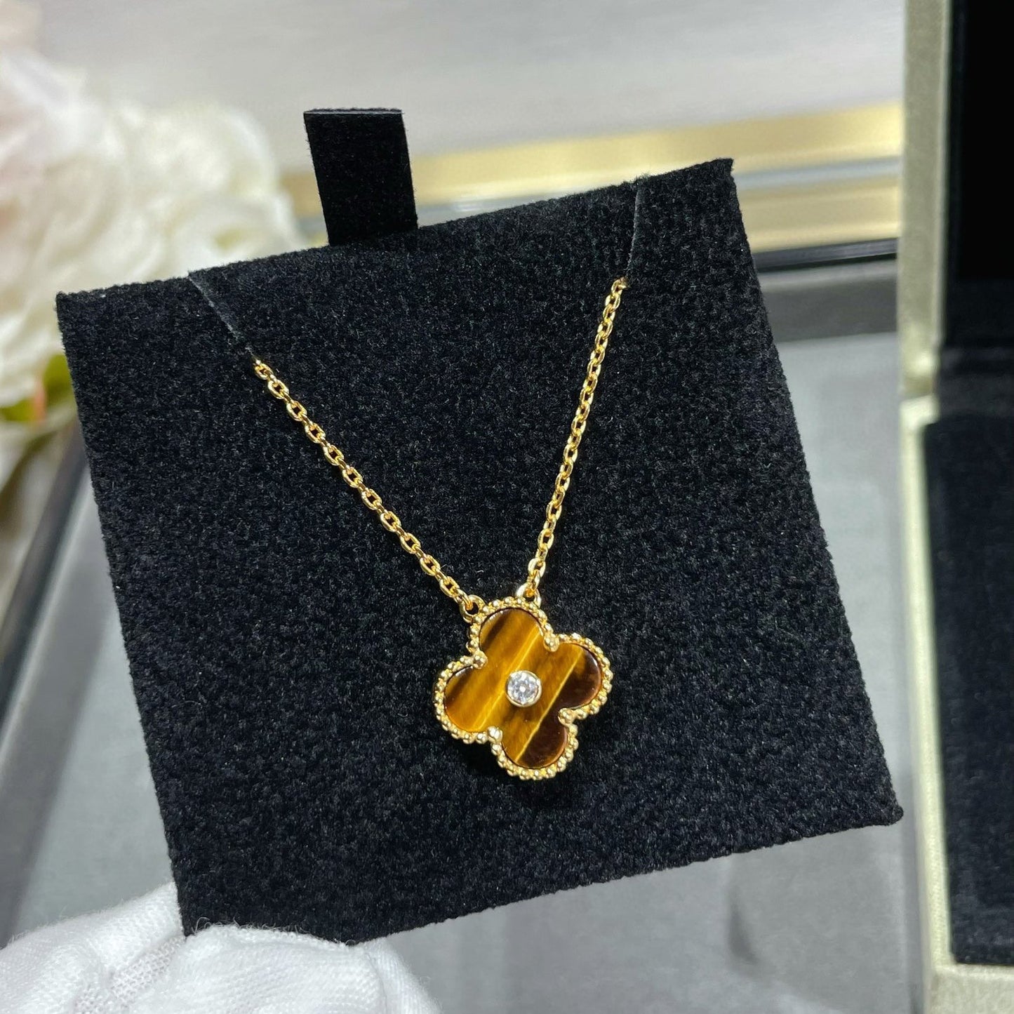 [Kismet Jewels ]CLOVER 15MM DIAMOND AND YELLOW TIGER'S EYE AGATE necklace