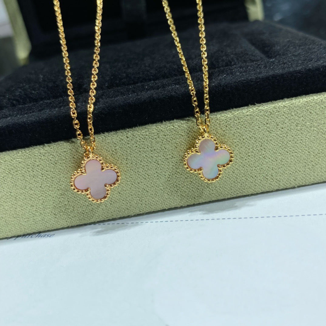 [Kismet Jewels ]CLOVER 9.5MM PINK MOTHER OF PEARL SINGLE FLOWER NECKLACE