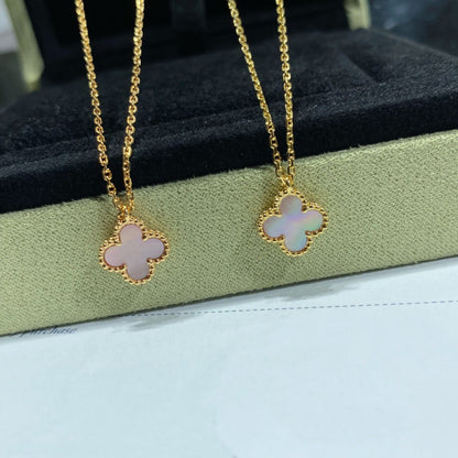 [Kismet Jewels ]CLOVER 9.5MM PINK MOTHER OF PEARL SINGLE FLOWER NECKLACE