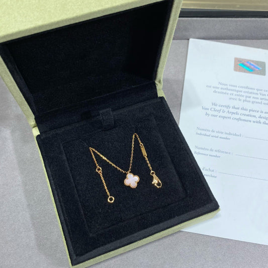 [Kismet Jewels ]CLOVER 9.5MM PINK MOTHER OF PEARL SINGLE FLOWER NECKLACE