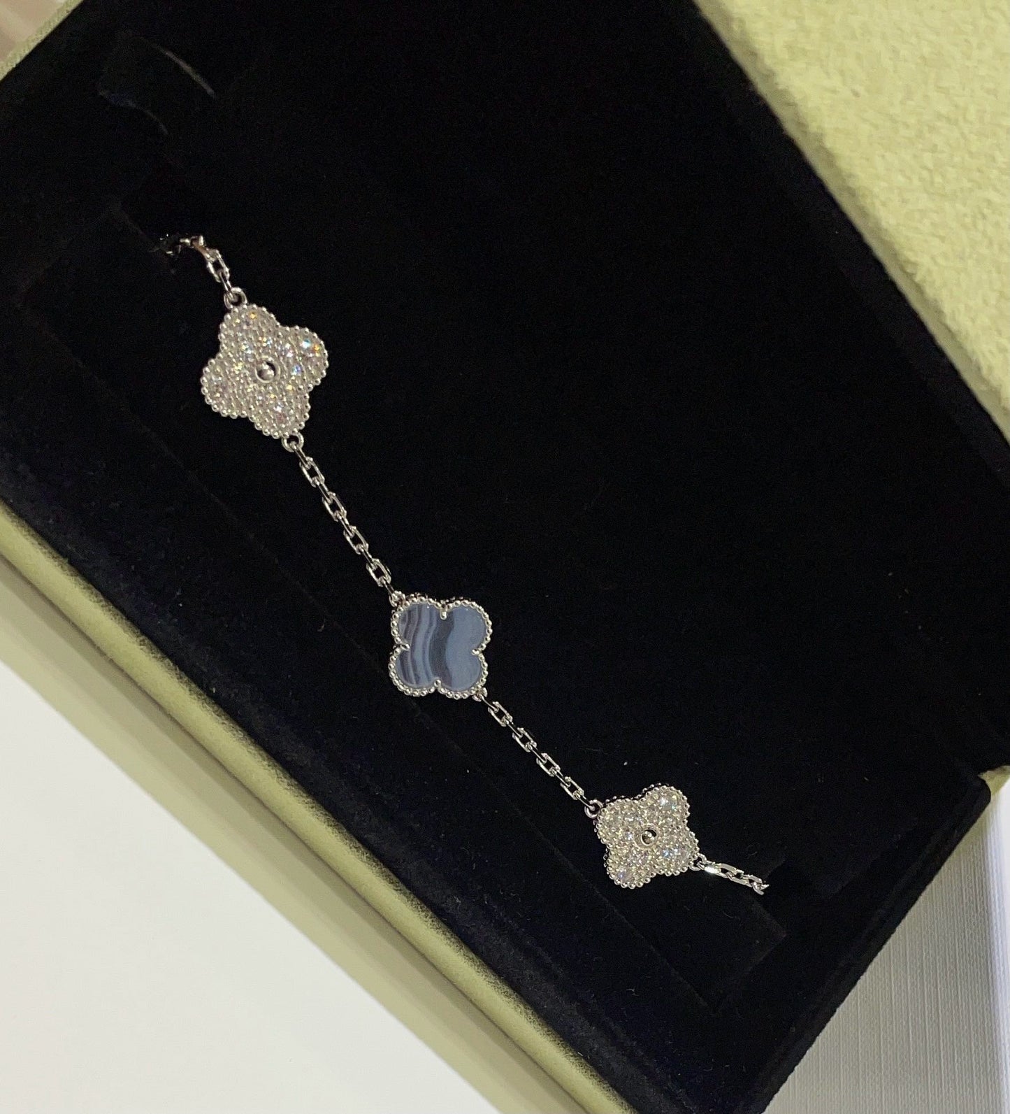 [Kismet Jewels ]CLOVER  5 MOTIF DIAMOND PURPLE CHALCEDONY BRACELET SILVER