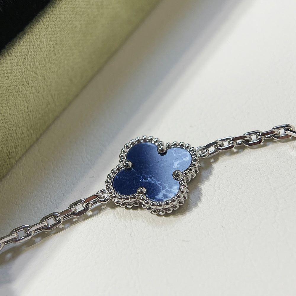 [Kismet Jewels ]CLOVER 5 MOTIF PIETERSITE SILVER BRACELET