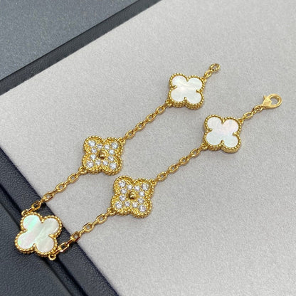 [Kismet Jewels ]CLOVER BRACELET 5 MOTIF WHITE MOP DIAMOND