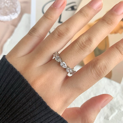 [Kismet Jewels ]Exquisite Pear Cut Tennis Ring
