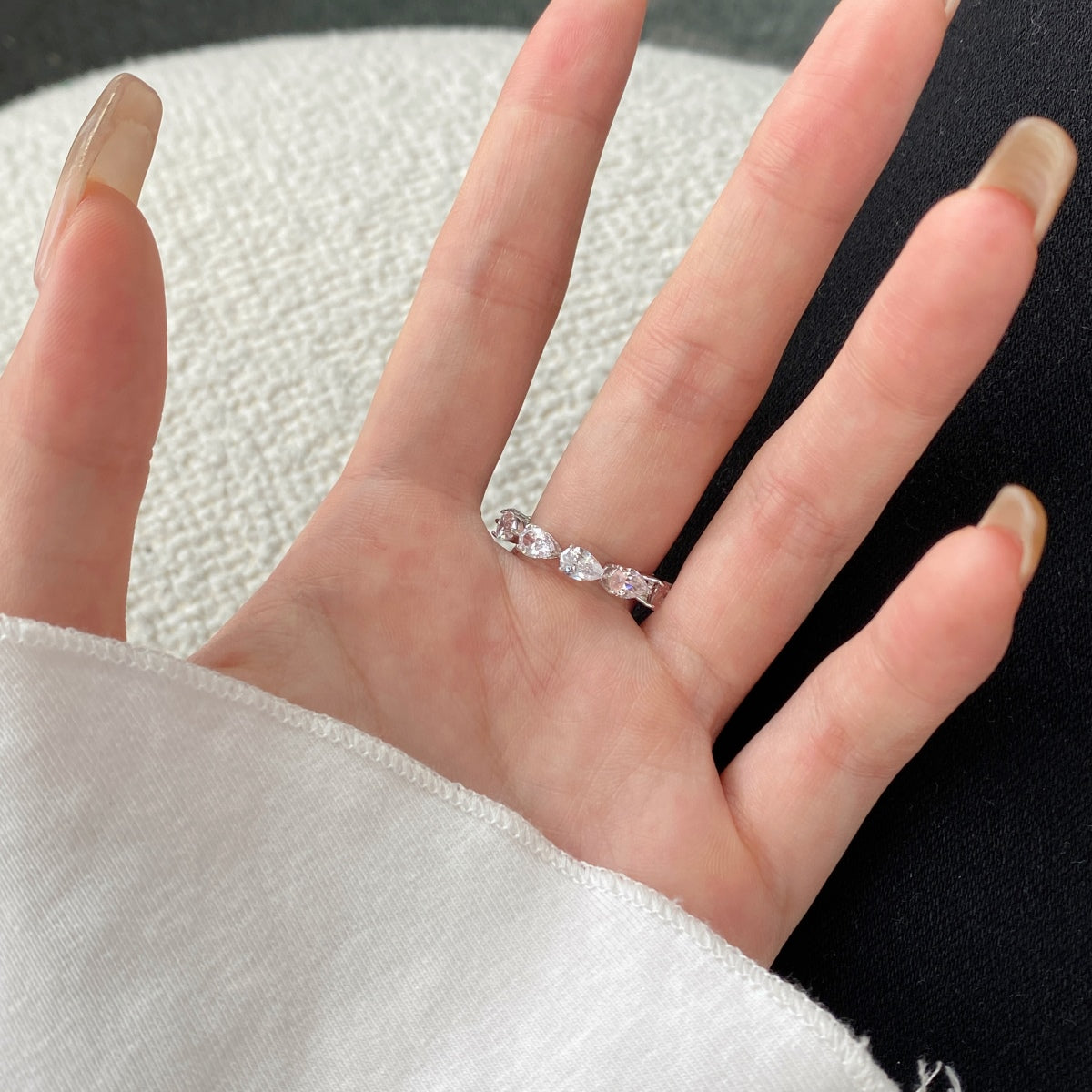 [Kismet Jewels ]Exquisite Pear Cut Tennis Ring