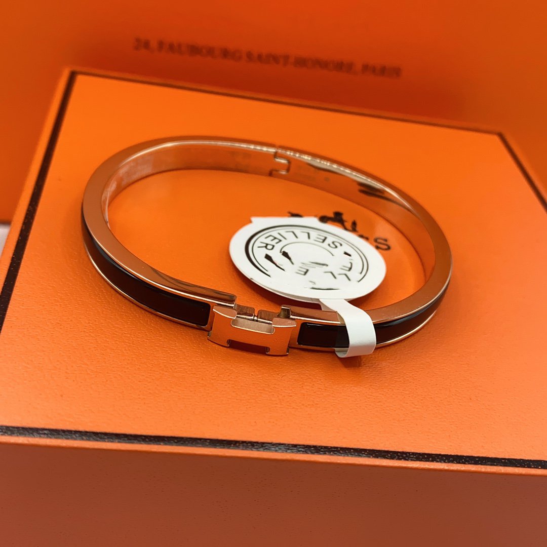 [Kismet Jewels ]CLASSIC HM CLIC BLACK 8MM ENAMEL BRACELET