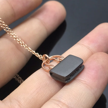 [Kismet Jewels ]WOMEN'S HM AMULETTES CONSTANCE PENDANT NECKLACE
