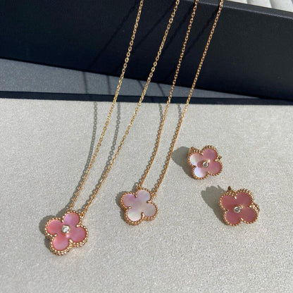 [Kismet Jewels ]CLOVER MEDIUM 1 DIAMOND PINK EARRINGS