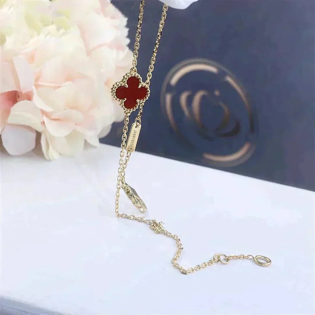 [Kismet Jewels ]CLOVER  CARNELIAN SINGLE FLOWER BRACELET