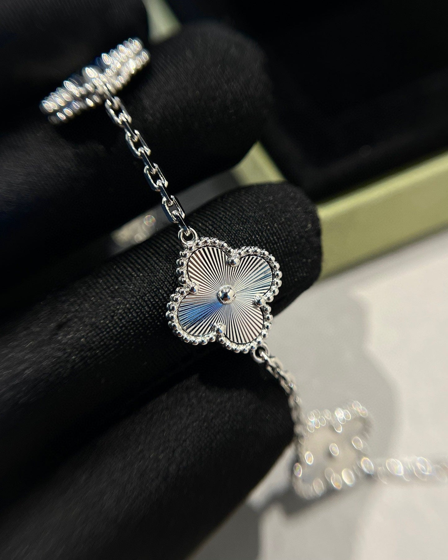 [Kismet Jewels ]CLOVER SILVER 5 MOTIFS BRACELET