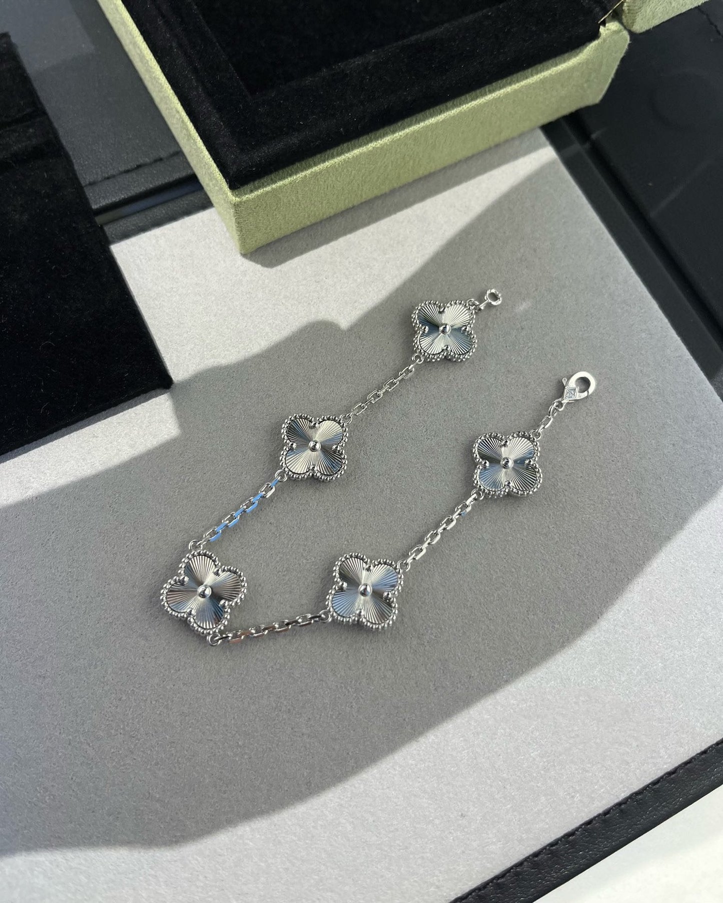 [Kismet Jewels ]CLOVER SILVER 5 MOTIFS BRACELET